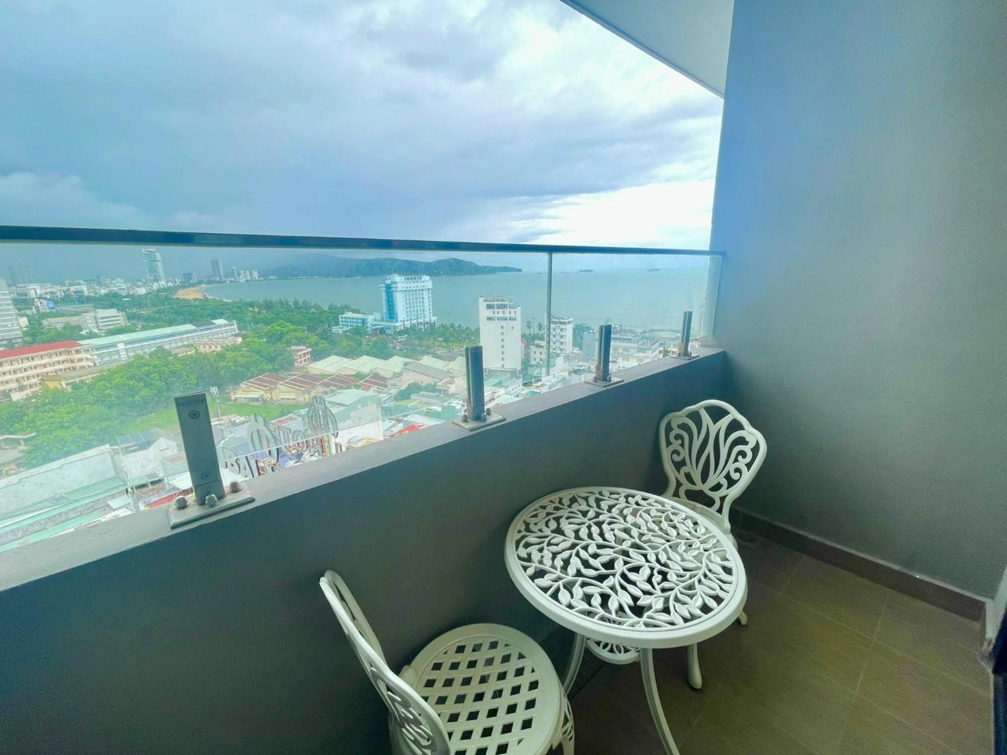 Flc Sea Tower Quy Nhon- Q House Codotel Extérieur photo
